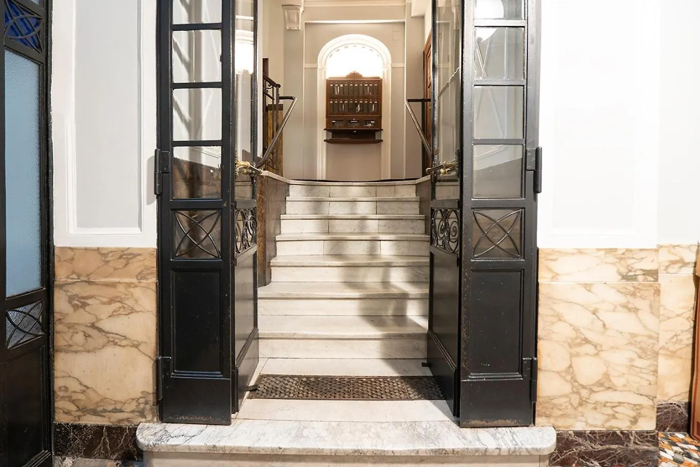 Apartment Arts At Porta Romana Milan