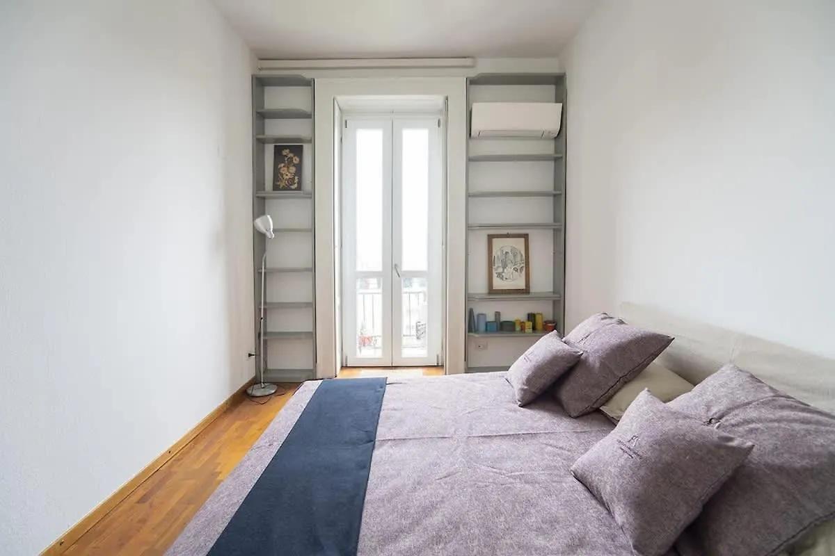 Arts At Porta Romana Milan Apartment